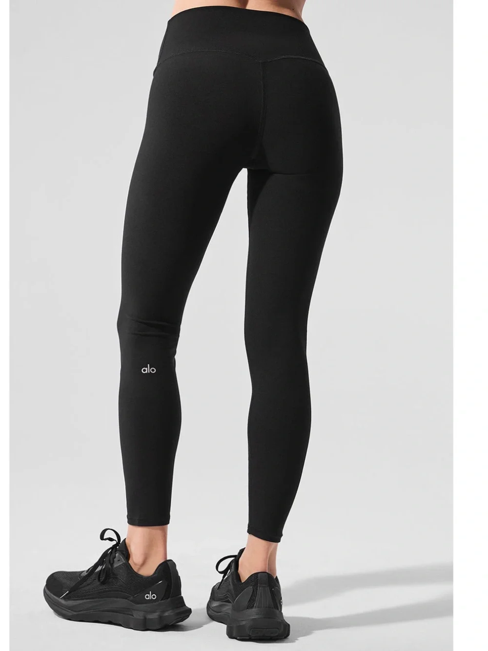 ALO yoga airlift High-Waist Black Sculpting Women’s leggings (7/8 Length)
